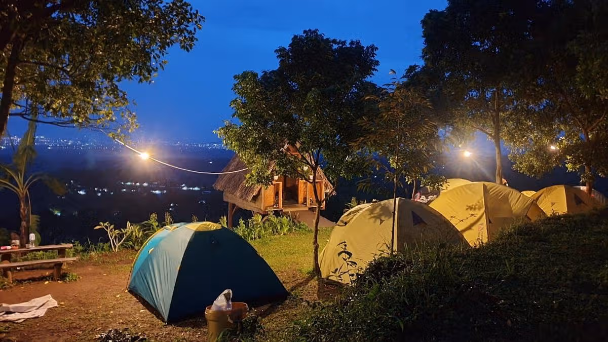 rekomendasi tempat camping