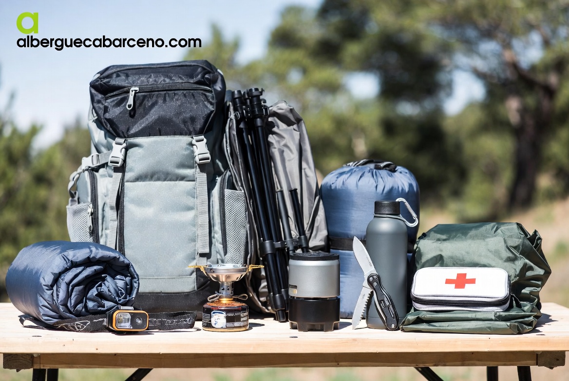 Daftar Perlengkapan Camping Esensial